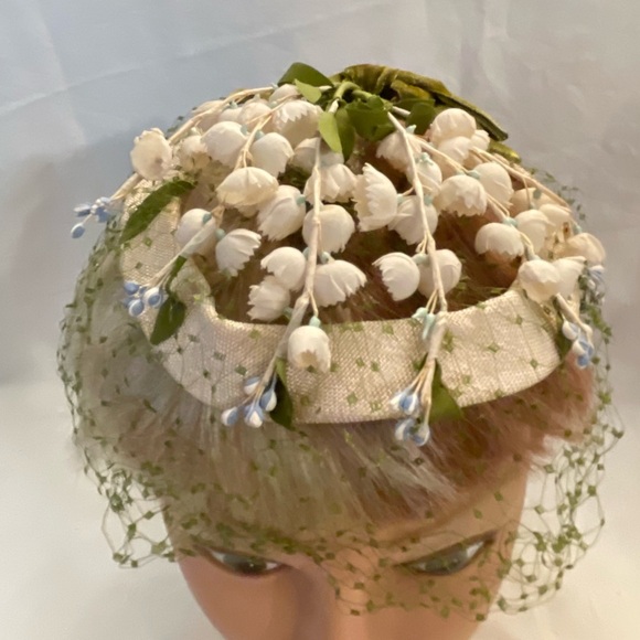 Vintage Lilly of the Valley Ladies Hat 2 Hair Combs Netting, Excellent Condition - Picture 12 of 13